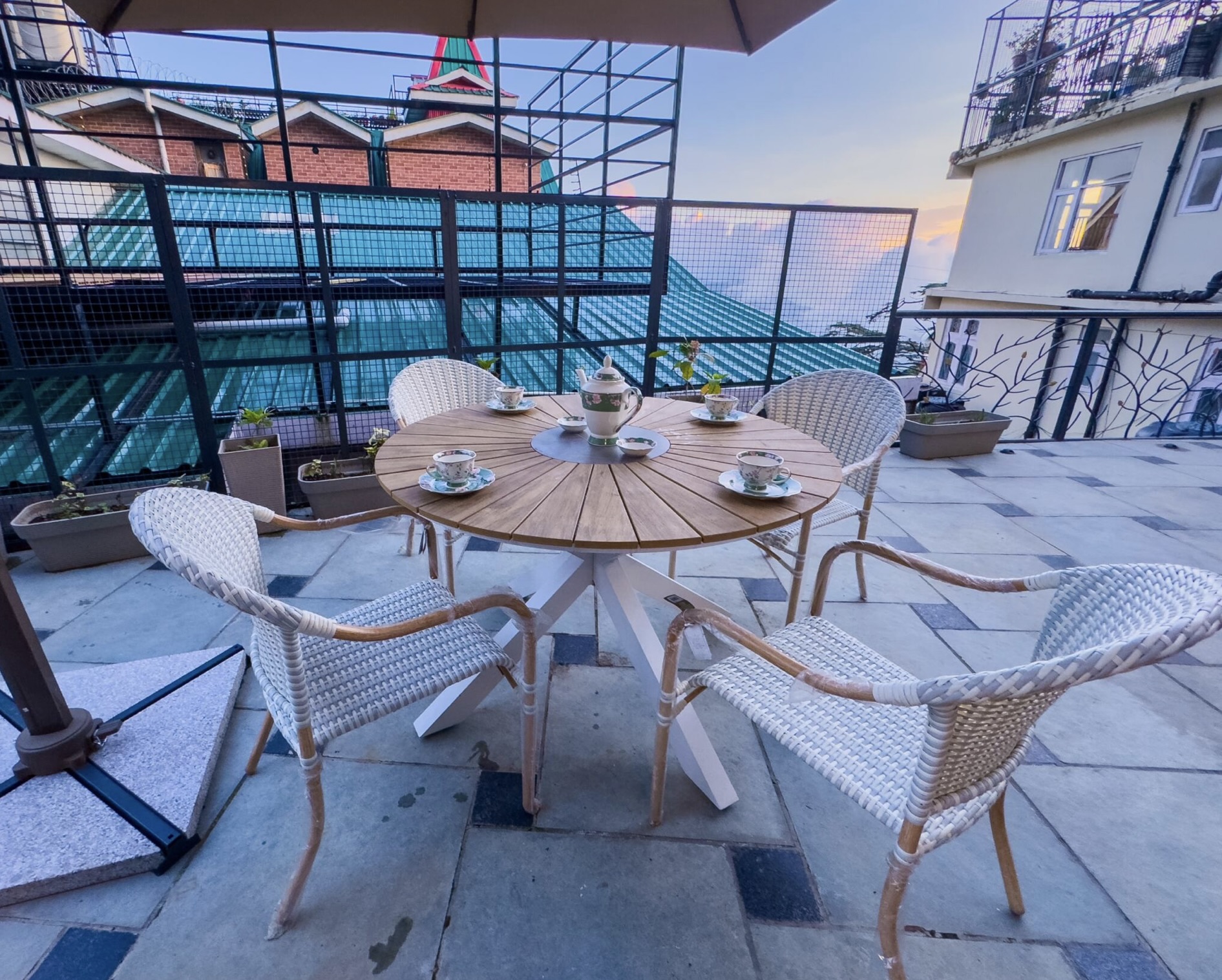 Flamingo Floor (With Living Room & Outdoor Seating) Outside Area